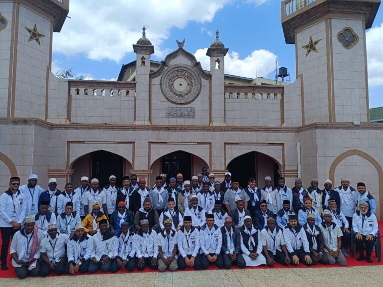 Inaugural East and Central Africa Ansarullah Refresher Course held in Kenya